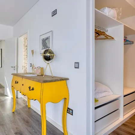 Ocean's 8 Villa Lourinhã